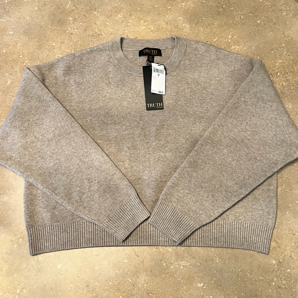 Truth by Republic beige cropped sweater (NWT)
